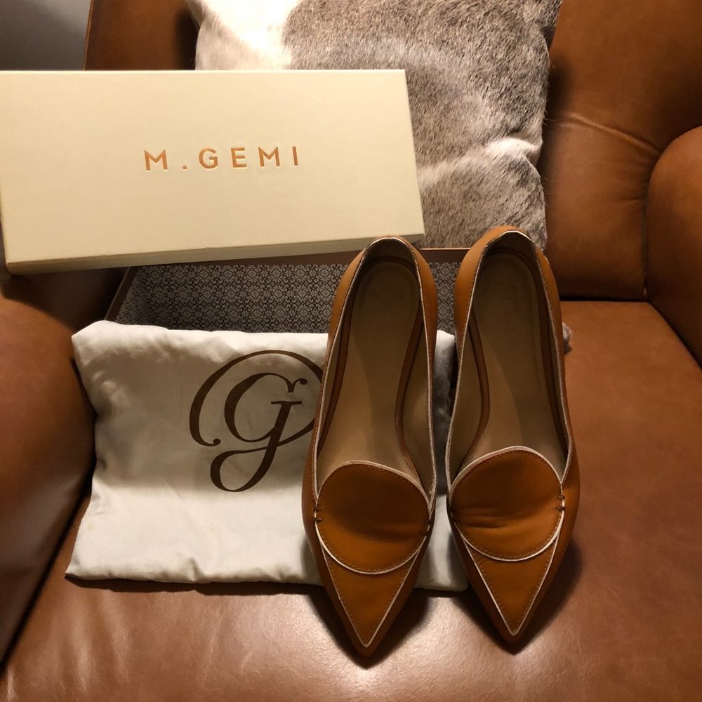 M. Gemi Stellato Anello Pointed Toe Flats Italian Leather, Size 38 (US 7)